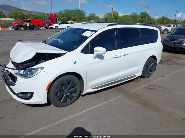 Продажа на аукционе авто 2020 Chrysler Pacifica Hybrid Touring L, vin: 2C4RC1L74LR258822, номер лота: 43713262