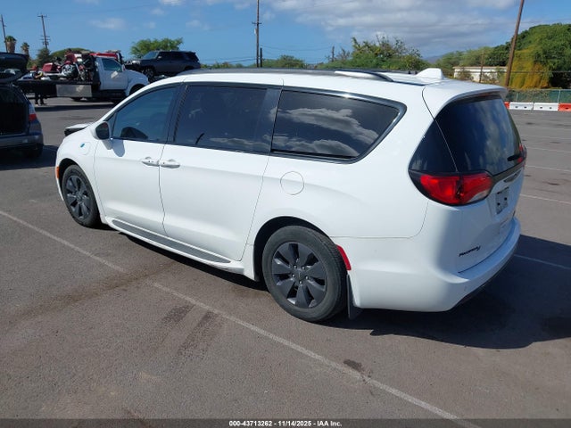Продажа на аукционе авто 2020 Chrysler Pacifica Hybrid Touring L, vin: 2C4RC1L74LR258822, номер лота: 43713262