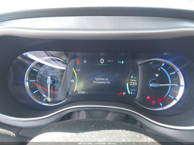 Продажа на аукционе авто 2020 Chrysler Pacifica Hybrid Touring L, vin: 2C4RC1L74LR258822, номер лота: 43713262