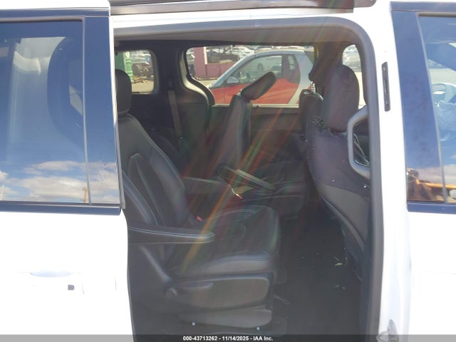 Продажа на аукционе авто 2020 Chrysler Pacifica Hybrid Touring L, vin: 2C4RC1L74LR258822, номер лота: 43713262