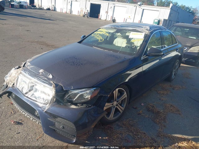 43713327 :رقم المزاد ، WDDZF4KB6HA114771 vin ، 2017 Mercedes-benz E 300 4matic مزاد بيع