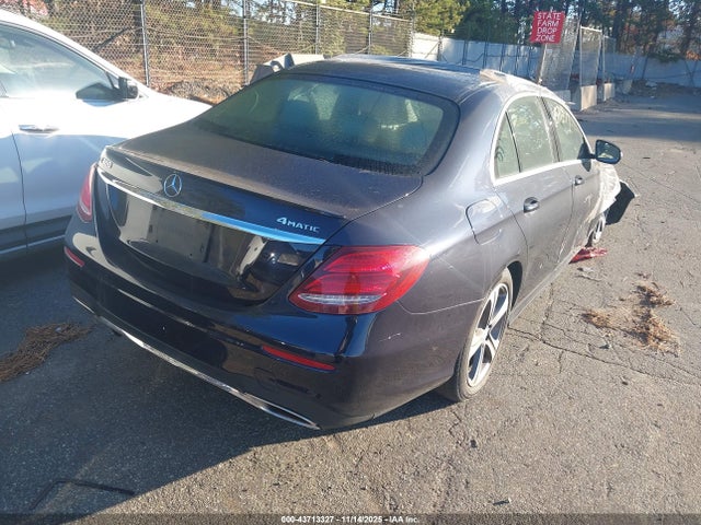 43713327 :رقم المزاد ، WDDZF4KB6HA114771 vin ، 2017 Mercedes-benz E 300 4matic مزاد بيع