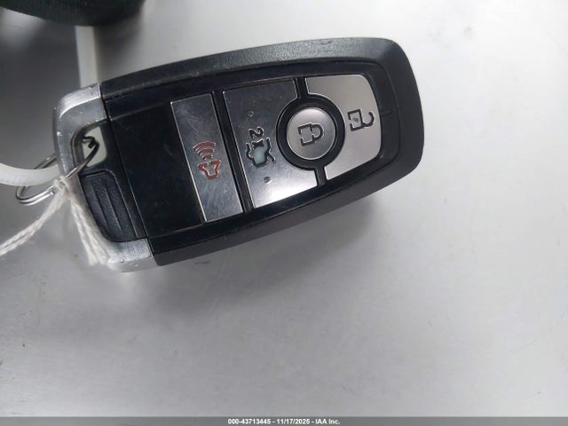 3FA6P0LU5KR207769 Ford Fusion Hybrid Se