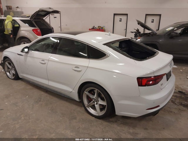 2018 AUDI A5 WAUENCF55JA095661 Photo 2