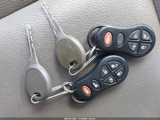 2003 CHRYSLER TOWN & COUNTRY 2C8GP64L13R286354 Photo 10