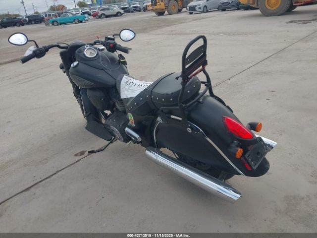 2017 INDIAN MOTORCYCLE CO. CHIEF 56KCCDAA8H3353576 Photo 2