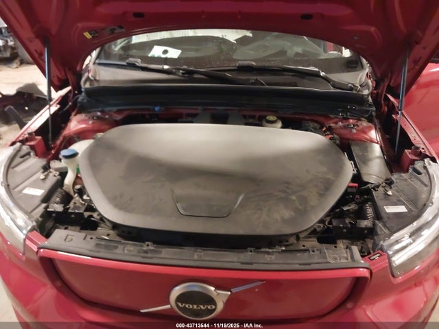 2021 VOLVO XC40 RECHARGE PURE ELECTRIC YV4ED3URXM2588033 Photo 9