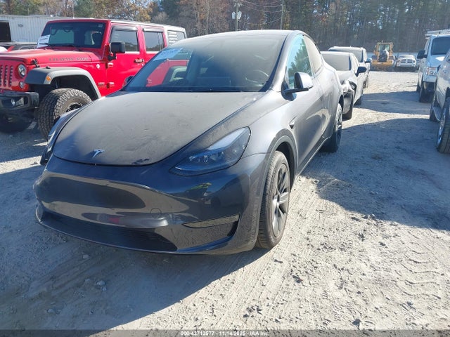 2025 TESLA MODEL Y 7SAYGDED1SA365339 Photo 1