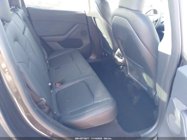 2025 TESLA MODEL Y 7SAYGDED1SA365339 Photo 7