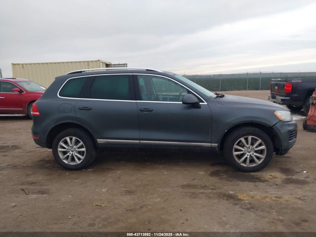 Aukcja sprzedaży 2014 Volkswagen Touareg 3.6l Sport, vin: WVGEF9BP6ED002981, numer aukcji: 43713592