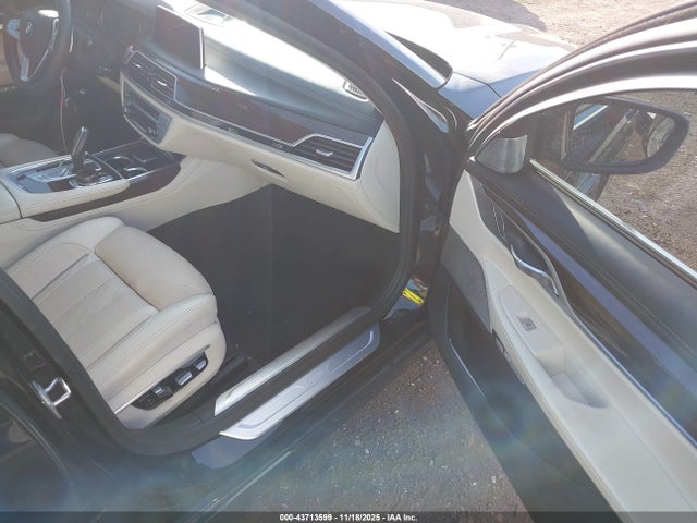 2017 BMW 750I WBA7F0C50HGM21415 Photo 4