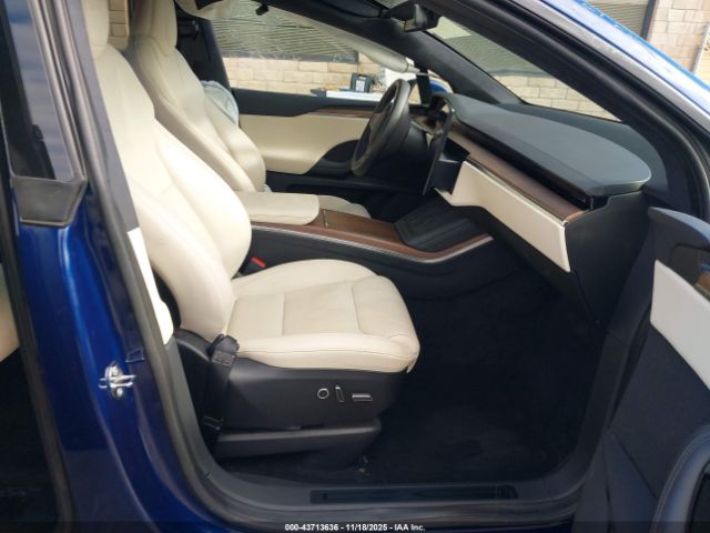 2022 TESLA MODEL X 7SAXCBE58NF351269 Photo 4