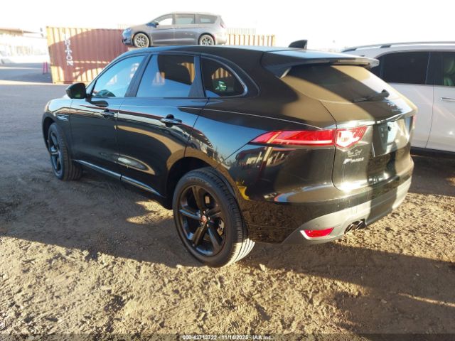 2017 JAGUAR F-PACE SADCL2BN0HA095002 Photo 2