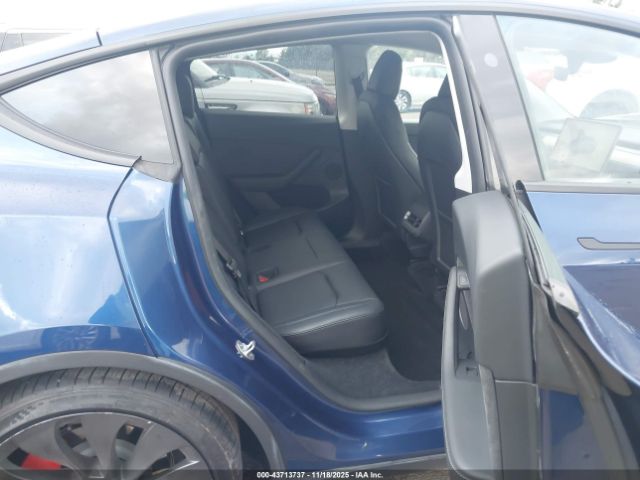 2023 TESLA MODEL Y 7SAYGDEF1PF834554 Photo 7