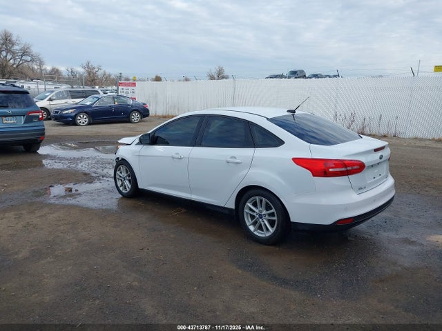 2015 FORD FOCUS 1FADP3F23FL262356 Photo 2