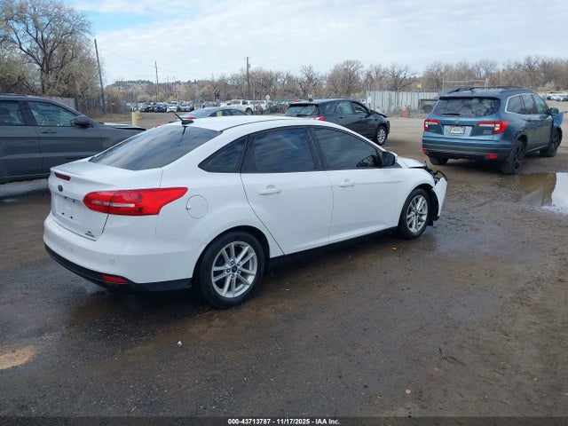 2015 FORD FOCUS 1FADP3F23FL262356 Photo 3