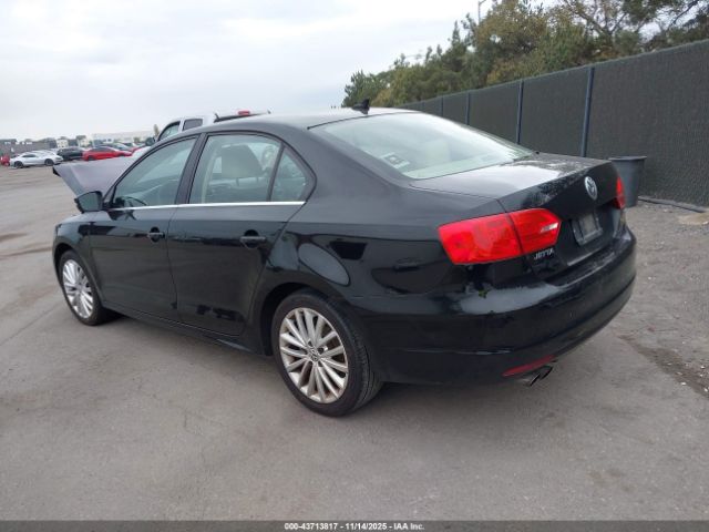 2014 VOLKSWAGEN JETTA 3VWL17AJ7EM387562 Photo 2