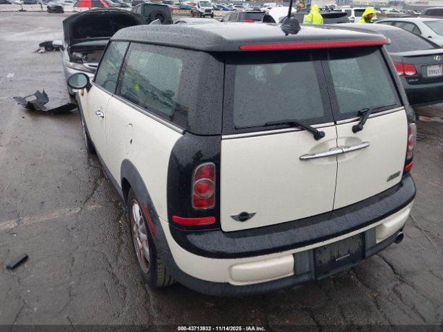 2014 MINI CLUBMAN WMWZF3C53ET571595 Photo 2
