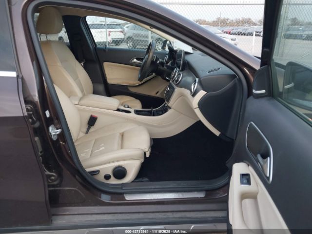 2016 MERCEDES-BENZ GLA 250 WDCTG4EB4GJ189681 Photo 4