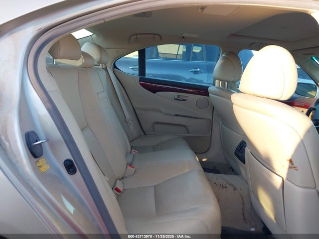 2011 LEXUS LS 460 JTHCL5EF1B5009034 Photo 7