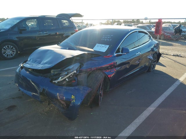 2018 TESLA MODEL 3 5YJ3E1EBXJF054763 Photo 1