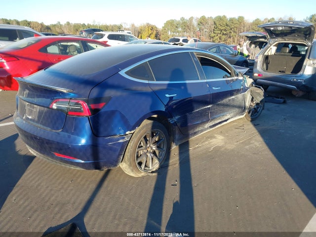 2018 TESLA MODEL 3 5YJ3E1EBXJF054763 Photo 3