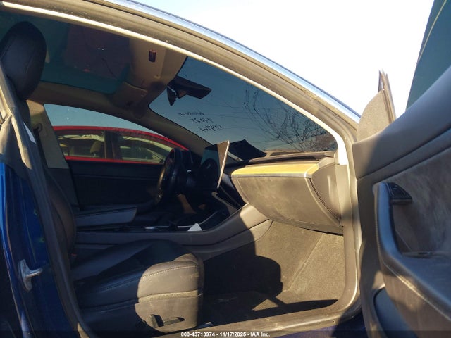 2018 TESLA MODEL 3 5YJ3E1EBXJF054763 Photo 4