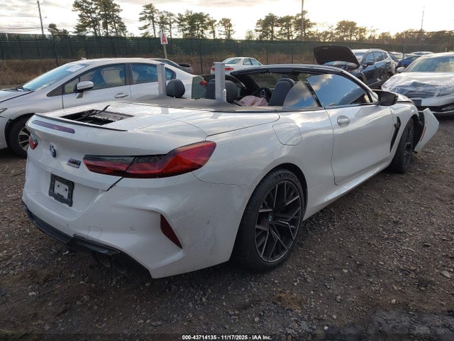 2024 BMW M8 WBSDZ0C06RCR19055 Photo 3