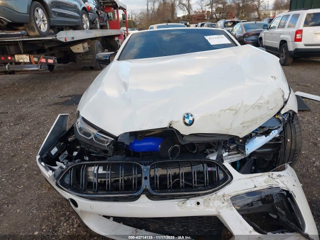 2024 BMW M8 WBSDZ0C06RCR19055 Photo 5