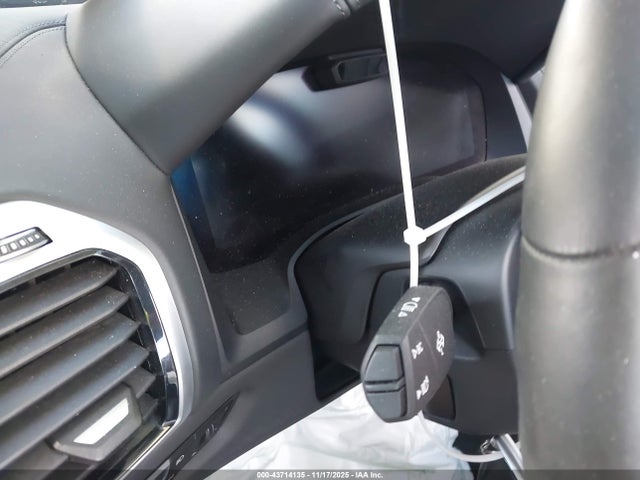 2024 BMW M8 WBSDZ0C06RCR19055 Photo 6