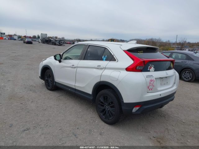 2018 MITSUBISHI ECLIPSE CROSS JA4AT4AA3JZ042843 Photo 2