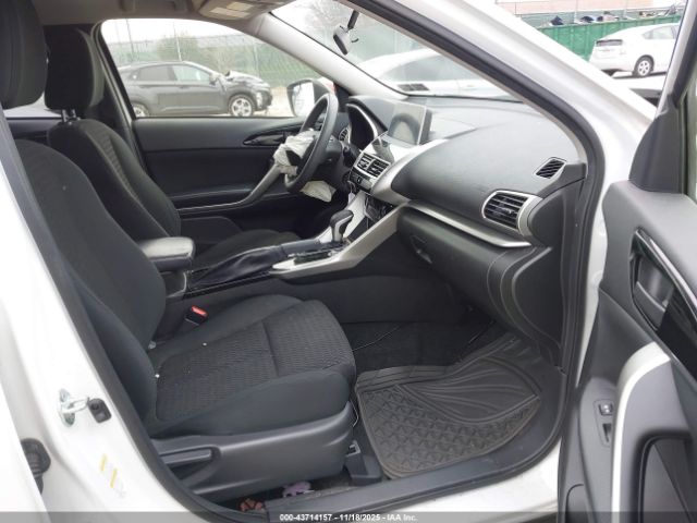 2018 MITSUBISHI ECLIPSE CROSS JA4AT4AA3JZ042843 Photo 4