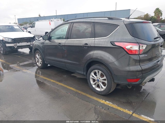 1FMCU9GD6JUA86824 Ford ESCAPE SE