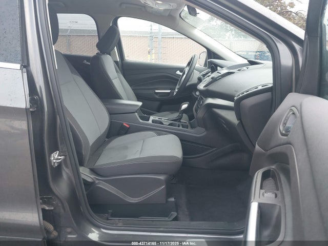 1FMCU9GD6JUA86824 Ford ESCAPE SE
