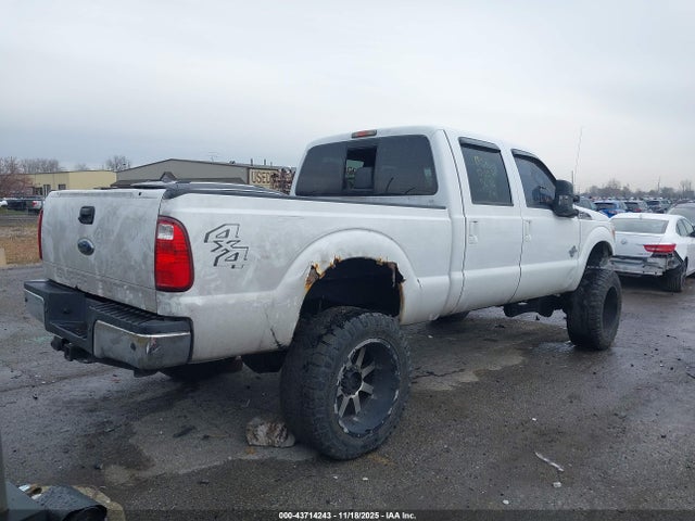 2011 FORD F-250 1FT7W2BT5BEC05626 Photo 3