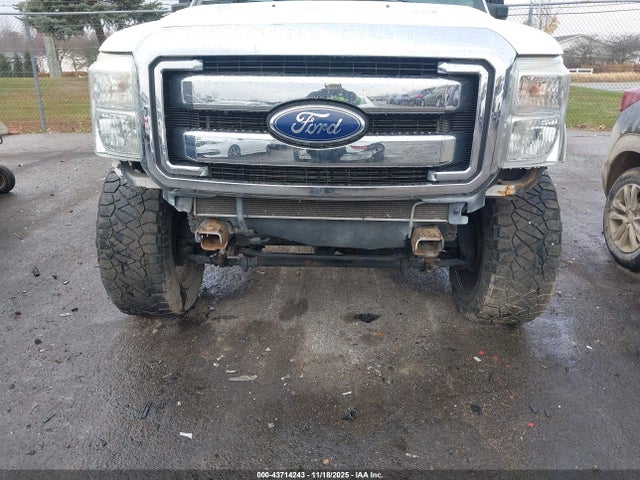 2011 FORD F-250 1FT7W2BT5BEC05626 Photo 5