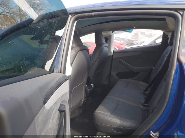2026 TESLA MODEL Y 7SAYGDEE2TA449826 Photo 7