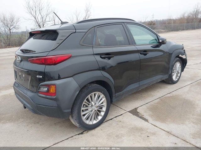 43714308 :رقم المزاد ، KM8K2CAAXMU733890 vin ، 2021 Hyundai Kona Sel مزاد بيع