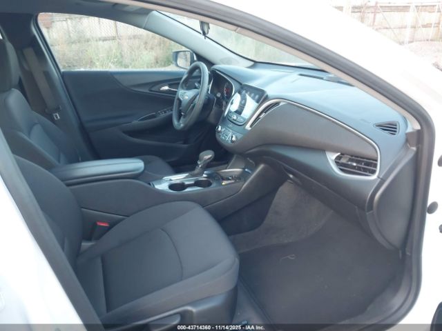 2024 CHEVROLET MALIBU 1G1ZD5ST9RF148618 Photo 4