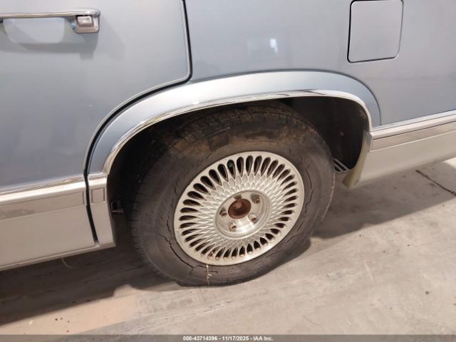 1992 CADILLAC DEVILLE 1G6CD53B3N4292046 Photo 5