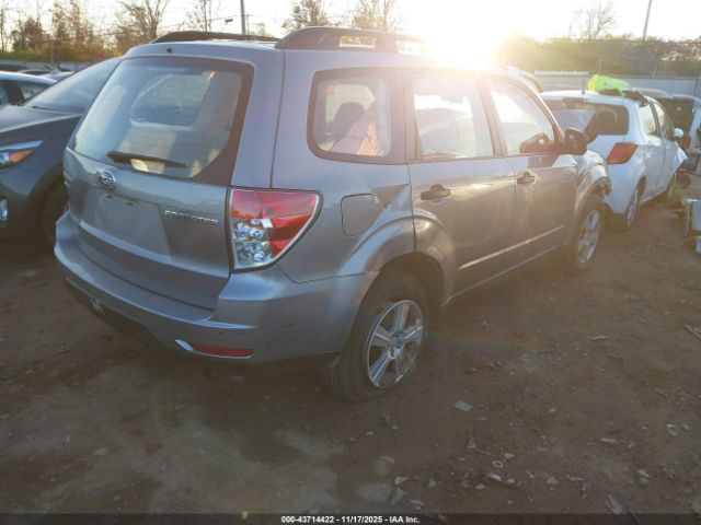 2011 SUBARU FORESTER JF2SHBBC7BH738839 Photo 3