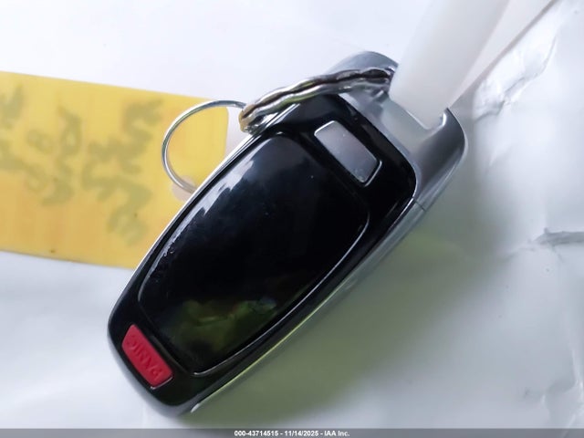 2025 AUDI Q8 WA1EVBF18SD012678 Photo 10