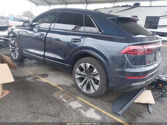 2025 AUDI Q8 WA1EVBF18SD012678 Photo 2