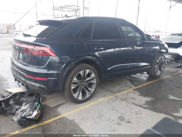 2025 AUDI Q8 WA1EVBF18SD012678 Photo 3