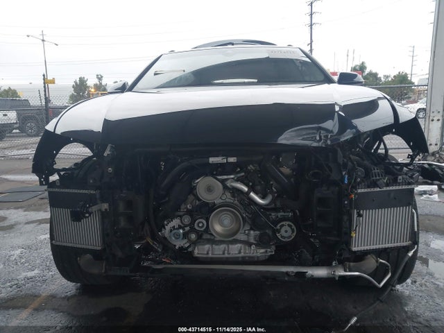 2025 AUDI Q8 WA1EVBF18SD012678 Photo 5