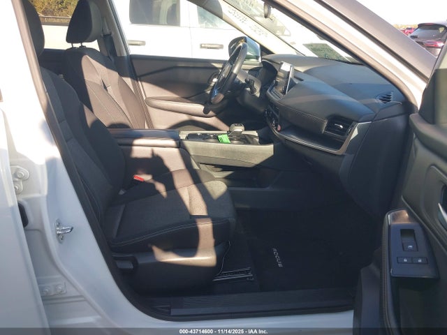 Продажа на аукционе авто 2024 Nissan Rogue Sv Fwd, vin: 5N1BT3BA1RC692199, номер лота: 43714600