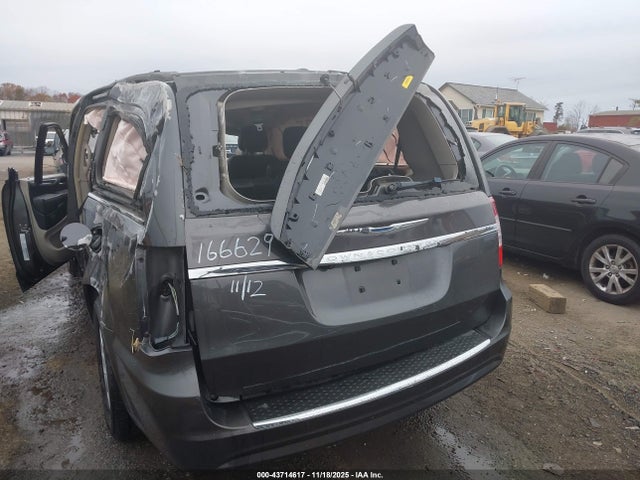 Auction sale of the 2016 Chrysler Town & Country Touring, vin: 2C4RC1BG9GR175331, lot number: 43714617