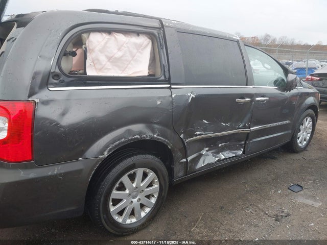 Auction sale of the 2016 Chrysler Town & Country Touring, vin: 2C4RC1BG9GR175331, lot number: 43714617