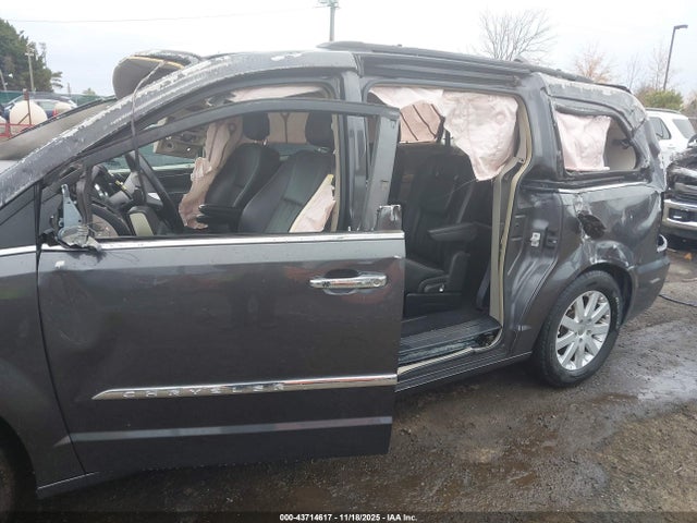2016 CHRYSLER TOWN & COUNTRY 2C4RC1BG9GR175331 Photo 5