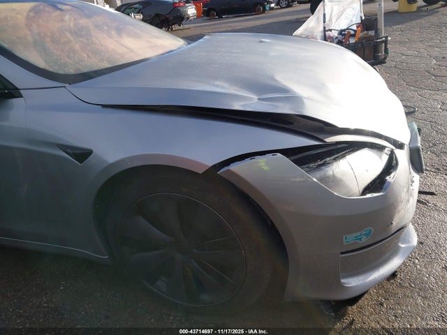 Tesla Model S Rear-wheel Drive 2025 5YJSA1E52SF549624 Image 33